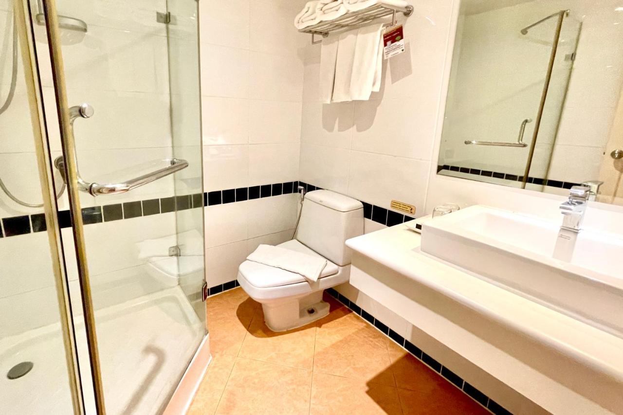Rayaburi Hotel, Patong Ngoại thất bức ảnh