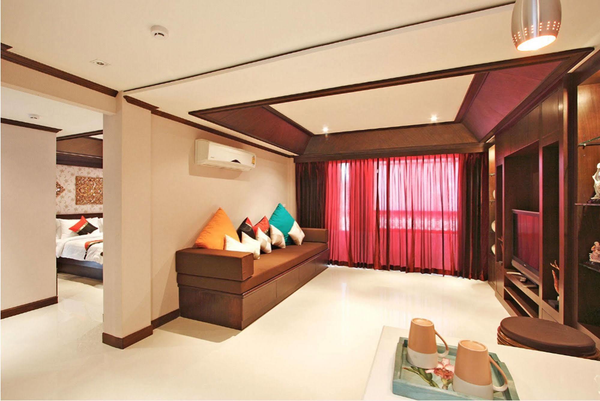 Rayaburi Hotel, Patong Ngoại thất bức ảnh