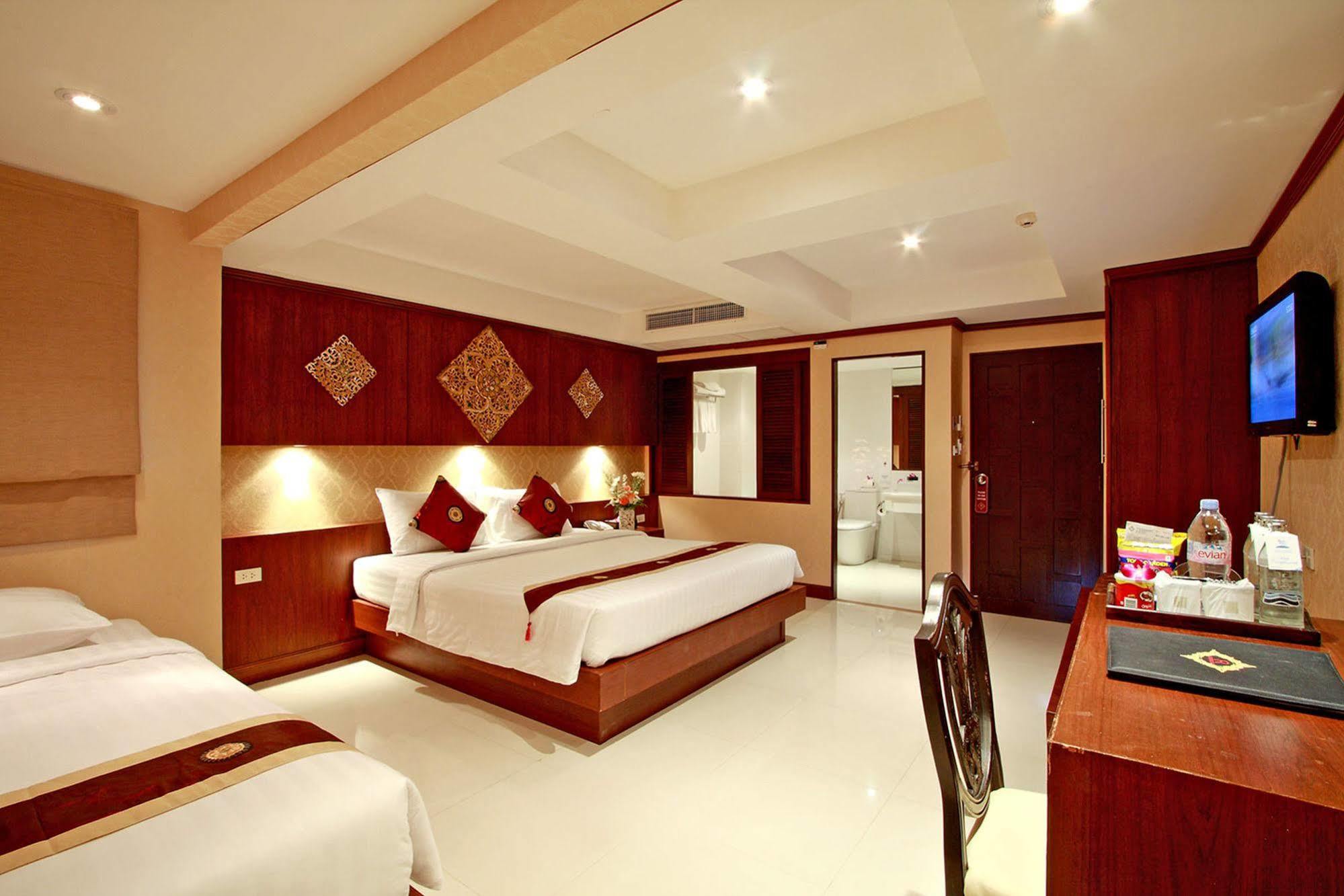 Rayaburi Hotel, Patong Ngoại thất bức ảnh