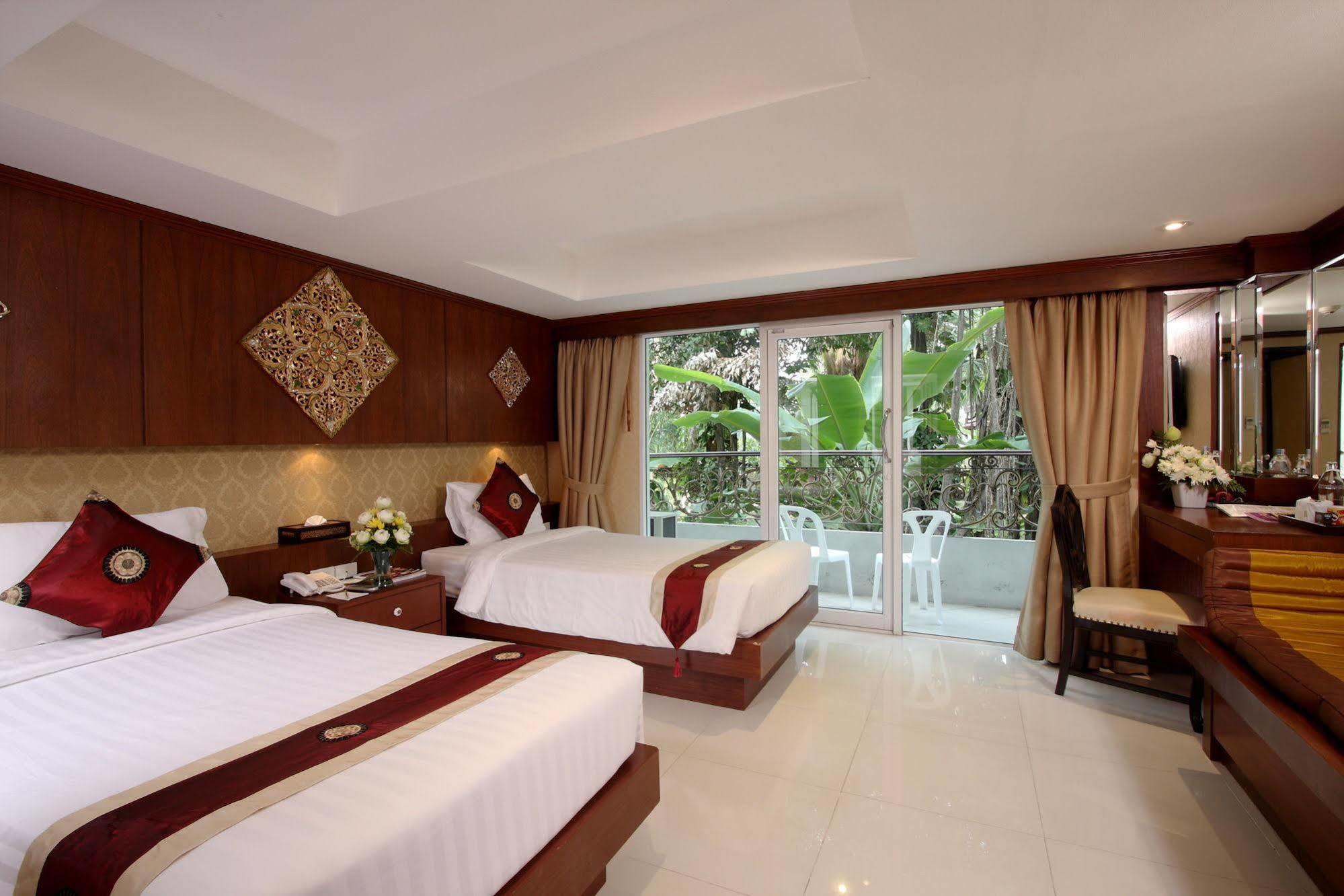 Rayaburi Hotel, Patong Ngoại thất bức ảnh
